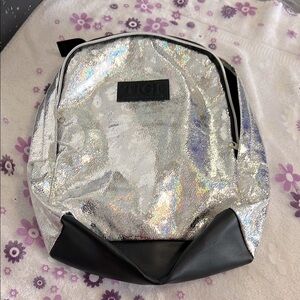 🍊2/$30 - Silver and Black Backpack